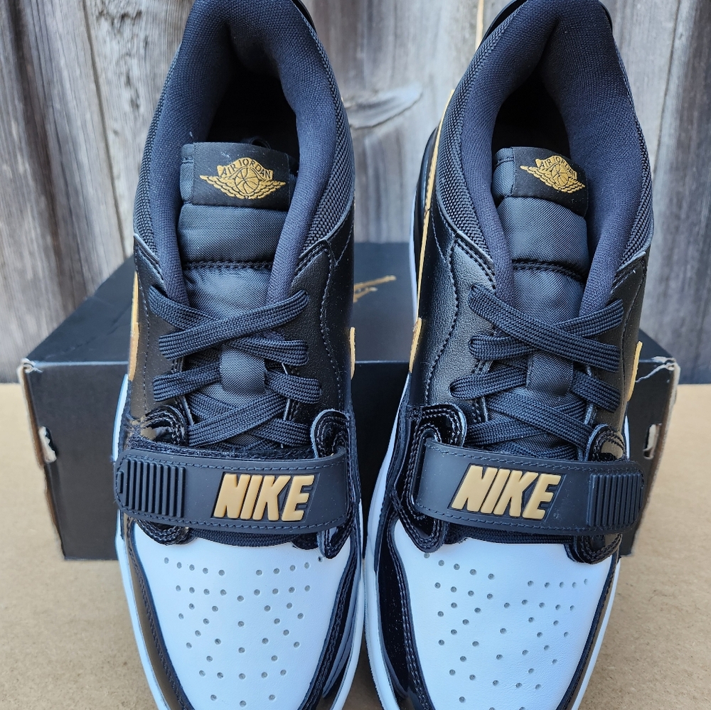 JordanNike Air Jordan Legacy 312 Low Black Metallic Gold Men's Size 8.5 - Picture 5 of 7